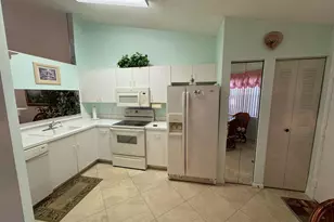 8100 Summer Shores Dr, Delray Beach, FL 33446 - Photo 10