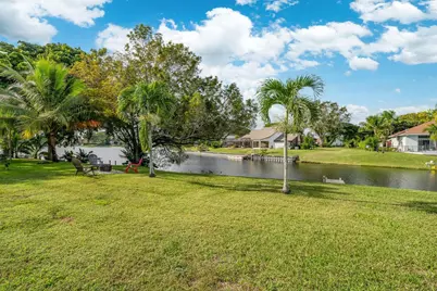 12775 Guilford Circle, Wellington, FL 33414 - Photo 4