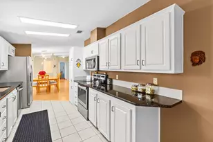 8162 13th Hole Dr, Port Saint Lucie, FL 34952 - Photo 14