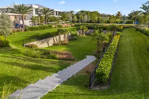 300 Grove Pl, Delray Beach, FL 33444 - Photo 12