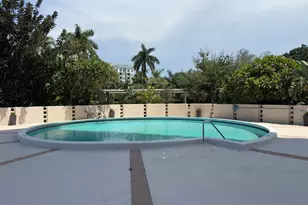 2425 Presidential Way, West Palm Beach, FL 33401 - Photo 26