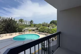 2425 Presidential Way, West Palm Beach, FL 33401 - Photo 20
