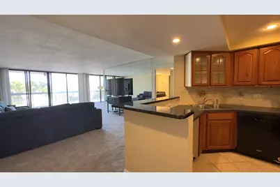 2425 Presidential Way #203, West Palm Beach, FL 33401 - Photo 4