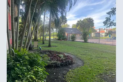 2208 S Cypress Bend Drive #106, Pompano Beach, FL 33069 - Photo 8