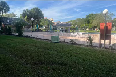 2208 S Cypress Bend Drive #106, Pompano Beach, FL 33069 - Photo 10