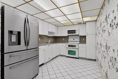 555 Oaks Lane #207, Pompano Beach, FL 33069 - Photo 28