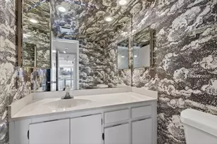 555 Oaks Ln, Pompano Beach, FL 33069 - Photo 38