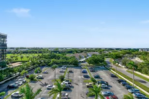 2425 Presidential Way, West Palm Beach, FL 33401 - Photo 40