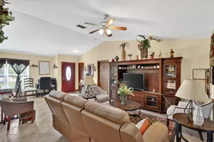 943 SE Brookedge Ave E, Port Saint Lucie, FL 34983 - Photo 6