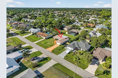 943 SE Brookedge Avenue E, Port Saint Lucie, FL 34983 - Photo 32