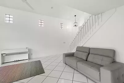 1045 SE 6th Avenue, Dania Beach, FL 33004 - Photo 10