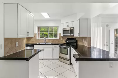 1045 SE 6th Avenue, Dania Beach, FL 33004 - Photo 16