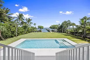 54 S Sewalls Point Rd, Sewalls Point, FL 34996 - Photo 2