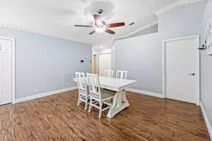 5418 Club Cir, Haverhill, FL 33415 - Photo 8