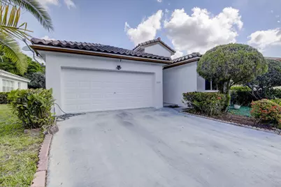 10245 SW 16th Court, Pembroke Pines, FL 33025 - Photo 2