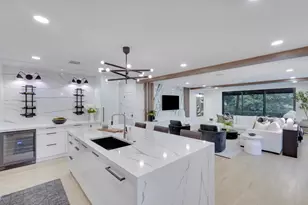 2735 Polo Island Dr, Wellington, FL 33414 - Photo 12