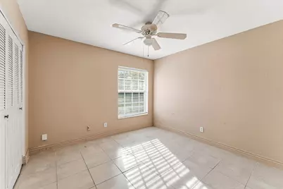 1425 SE San Sovina Terrace, Port Saint Lucie, FL 34952 - Photo 16