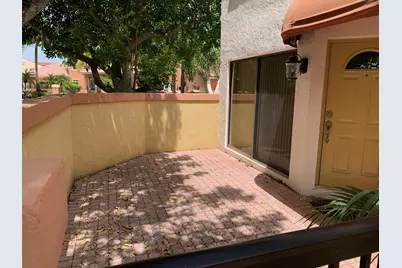 49 Uno Lago Drive, Juno Beach, FL 33408 - Photo 2