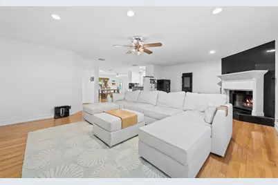 27 NE 16th Avenue, Pompano Beach, FL 33060 - Photo 4