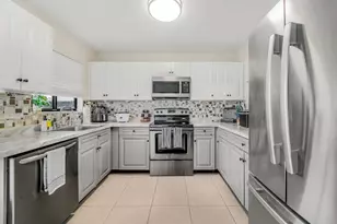 698 SW Veronica Ave, Port Saint Lucie, FL 34953 - Photo 4