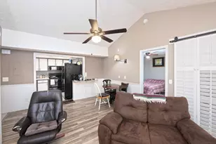 1673 SE Green Acres Cir, Port Saint Lucie, FL 34952 - Photo 10