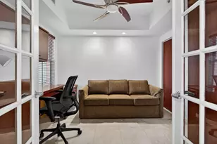 2051 SE 3rd St, Deerfield Beach, FL 33441 - Photo 10