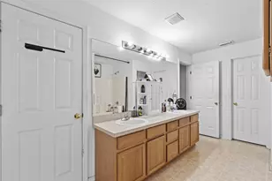 370 SW Tulip Blvd, Port Saint Lucie, FL 34953 - Photo 32