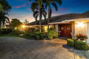 2063 Amesbury Cir, Wellington, FL 33414 - Photo 4