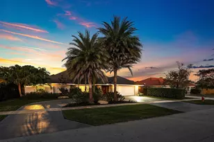 2063 Amesbury Cir, Wellington, FL 33414 - Photo 52