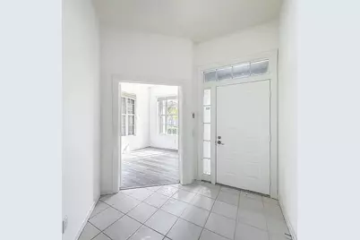 240 NW Bentley Circle, Port Saint Lucie, FL 34986 - Photo 10