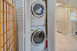 3181 Holiday Springs Blvd, Margate, FL 33063 - Photo 6