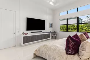 8233 Essex Country Clb Dr, Boca Raton, FL 33434 - Photo 16