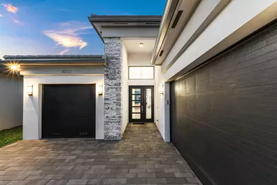 8233 Essex Country Club Drive, Boca Raton, FL 33434 - Photo 4