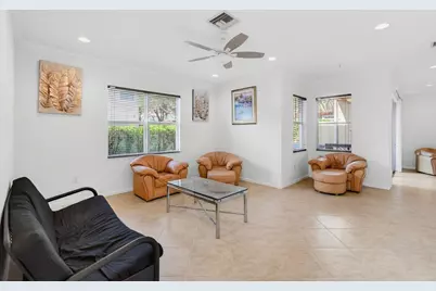 7533 Topiary Avenue, Boynton Beach, FL 33437 - Photo 18