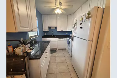 596 Saxony M #596, Delray Beach, FL 33446 - Photo 2