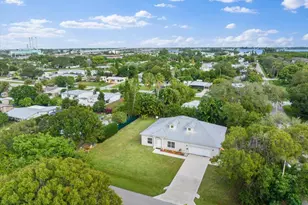 1410 4th Ct, Vero Beach, FL 32960 - Photo 32