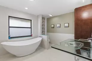 2389 Seaford Dr, Wellington, FL 33414 - Photo 10