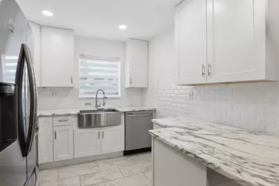 2790 E Ashley Drive E #E, West Palm Beach, FL 33415 - Photo 1