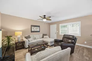 2929 SE Ocean Blvd, Stuart, FL 34996 - Photo 8