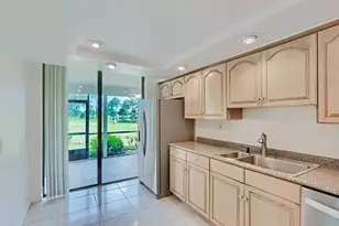 5390 Woodland Lakes Dr, Palm Beach Gardens, FL 33418 - Photo 12