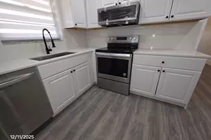 718 Whippoorwill Ln, Delray Beach, FL 33445 - Photo 8