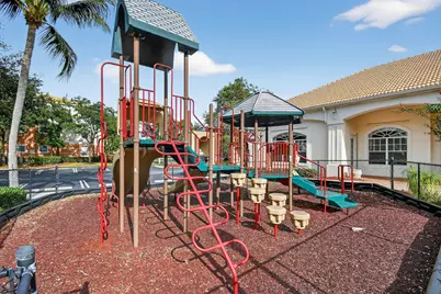 3202 Myrtlewood Circle E, Palm Beach Gardens, FL 33418 - Photo 36