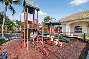 3202 Myrtlewood Cir E, Palm Beach Gardens, FL 33418 - Photo 36