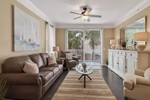 3202 Myrtlewood Cir E, Palm Beach Gardens, FL 33418 - Photo 6