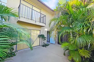 1482 N Lawnwood Cir, Fort Pierce, FL 34950 - Photo 2