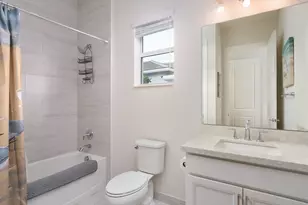 9973 Regency Wy, Palm Beach Gardens, FL 33412 - Photo 16