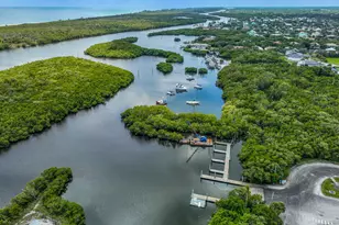 8502 SE Royal St, Hobe Sound, FL 33455 - Photo 26