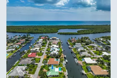 8502 SE Royal Street, Hobe Sound, FL 33455 - Photo 2