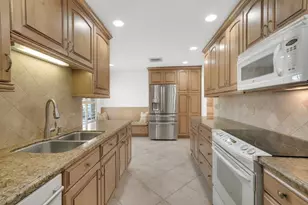 8502 SE Royal St, Hobe Sound, FL 33455 - Photo 12