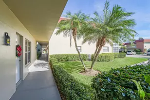 16 Vista Palm Ln, Vero Beach, FL 32962 - Photo 2